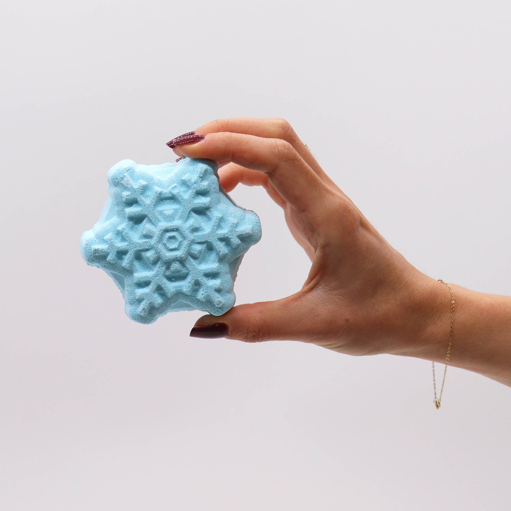 Break the Ice Christmas Bath Bomb Gift Pack - Image 4