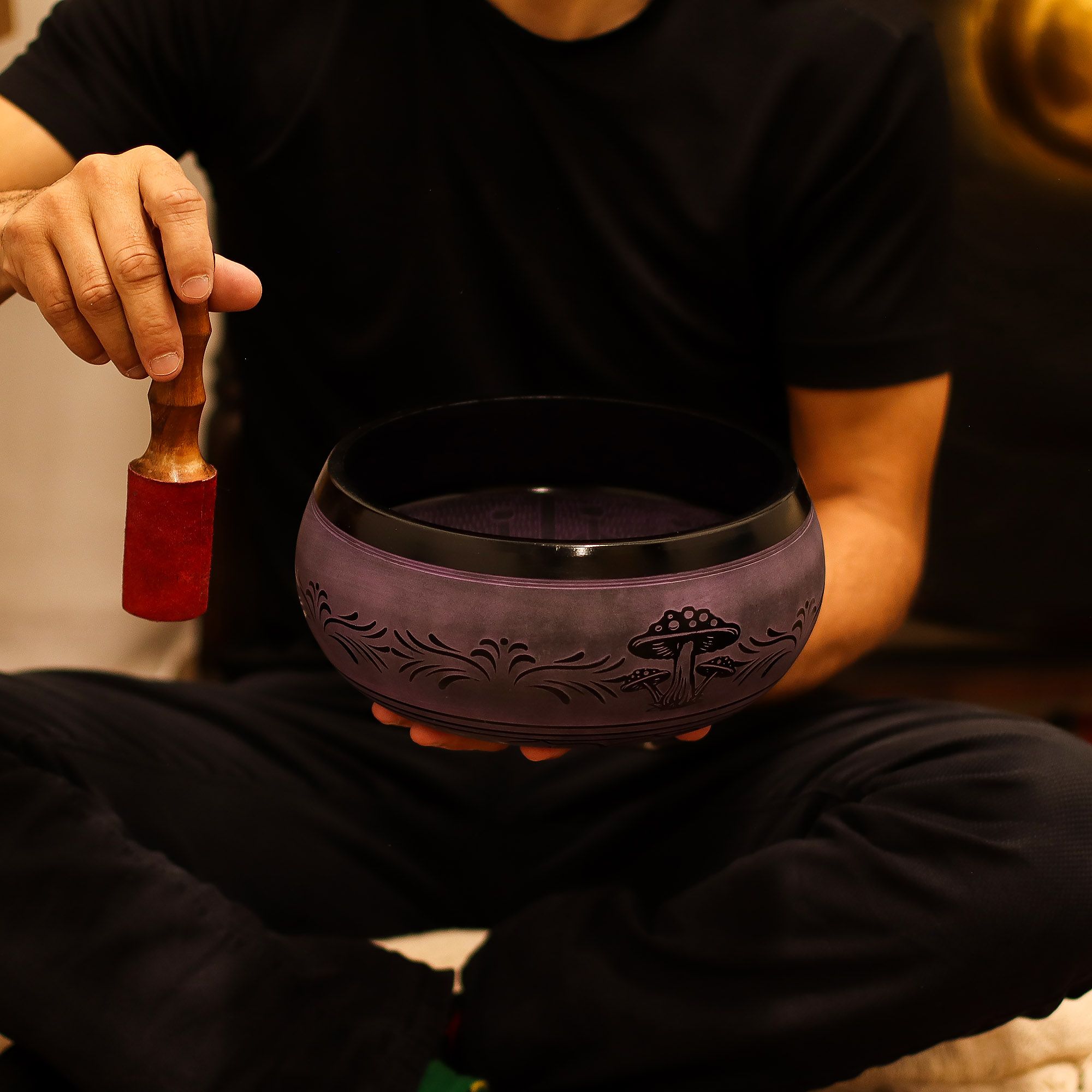 Extra Loud - Mushroom Singing Bowl - Purple Haze (23x10.5cm, 1.3kg) - Image 12